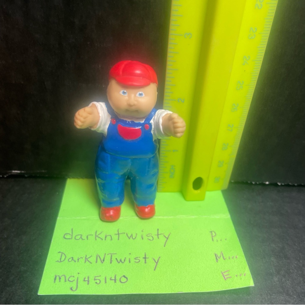 Rare Vintage 1984 Cabbage Patch Kid Toy Figure approx 2.5”